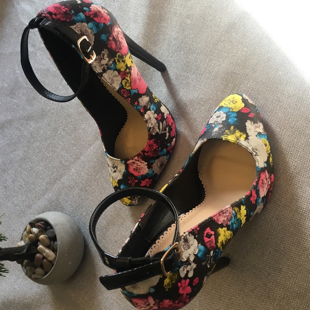 New shoes. Shoe Dazzle